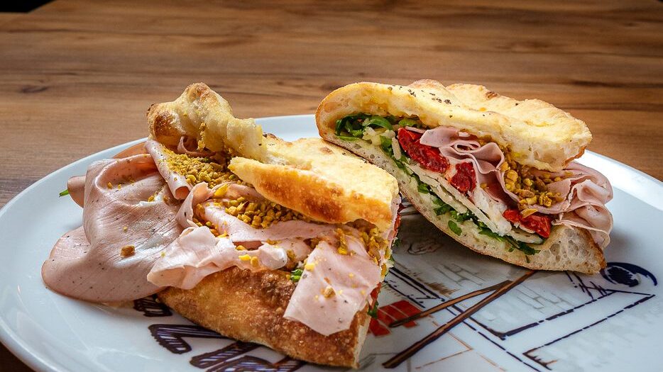 Panzote Mortadella al Pistachio
